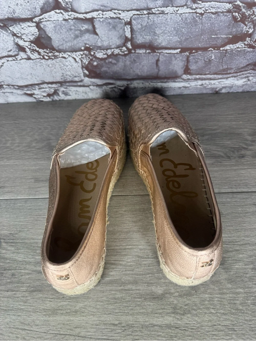 Sam Edelman selling sam